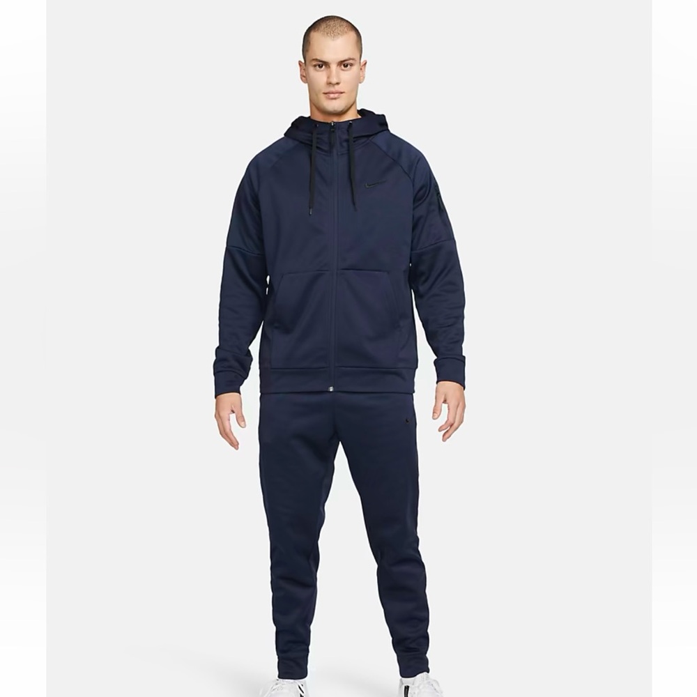 Nike Therma-FIT Training Pullover - Picture 9 of 9
